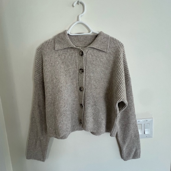 Women's Gray Ribbed Sweater - Picture 1 of 1